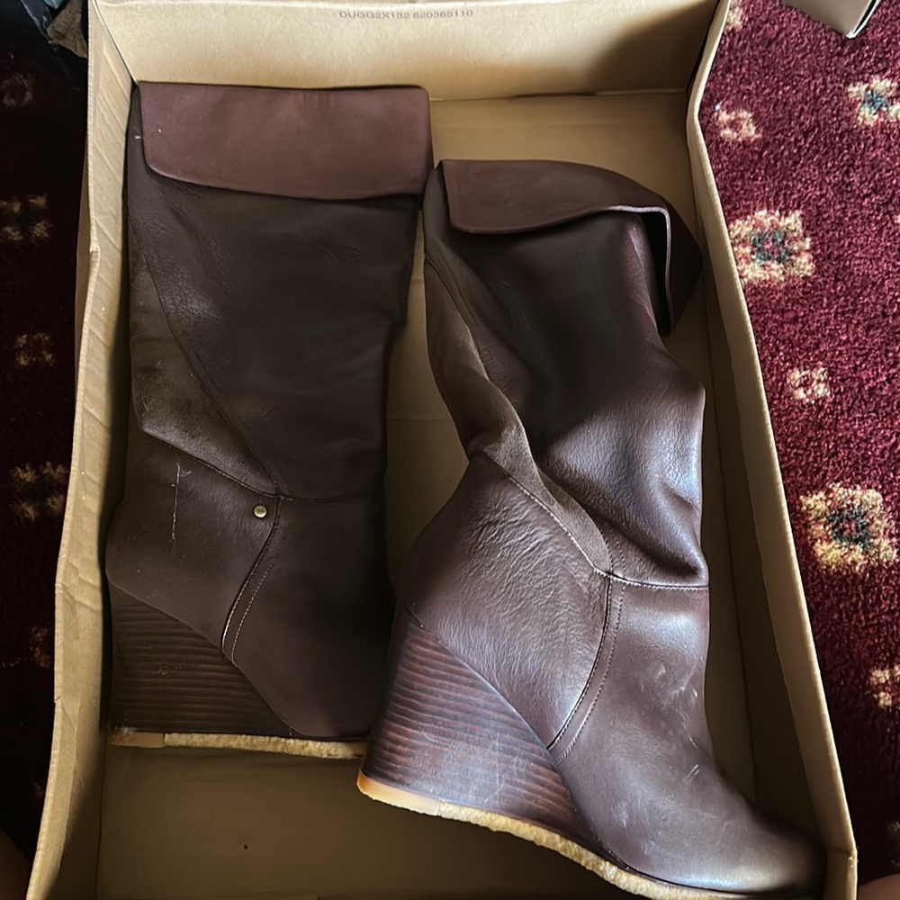 Ugg wedge leather brown boot with gently worn a few times